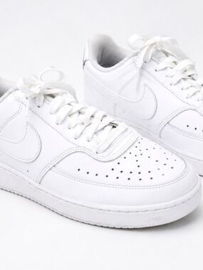 Nike White Leather Casual Sneakers Size 9 Women